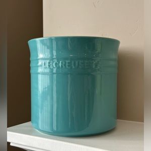 Le Creuset Utensils Crock. 2.25 qt. Turquoise New a with Tags